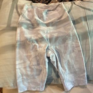 Lululemon biker short